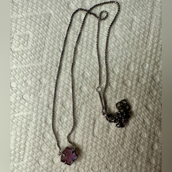 Kendra Scott Jaxon Necklace, like new condition - Picture 1 of 3